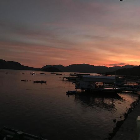 Ora Komodo Home Stay Zewnętrze zdjęcie