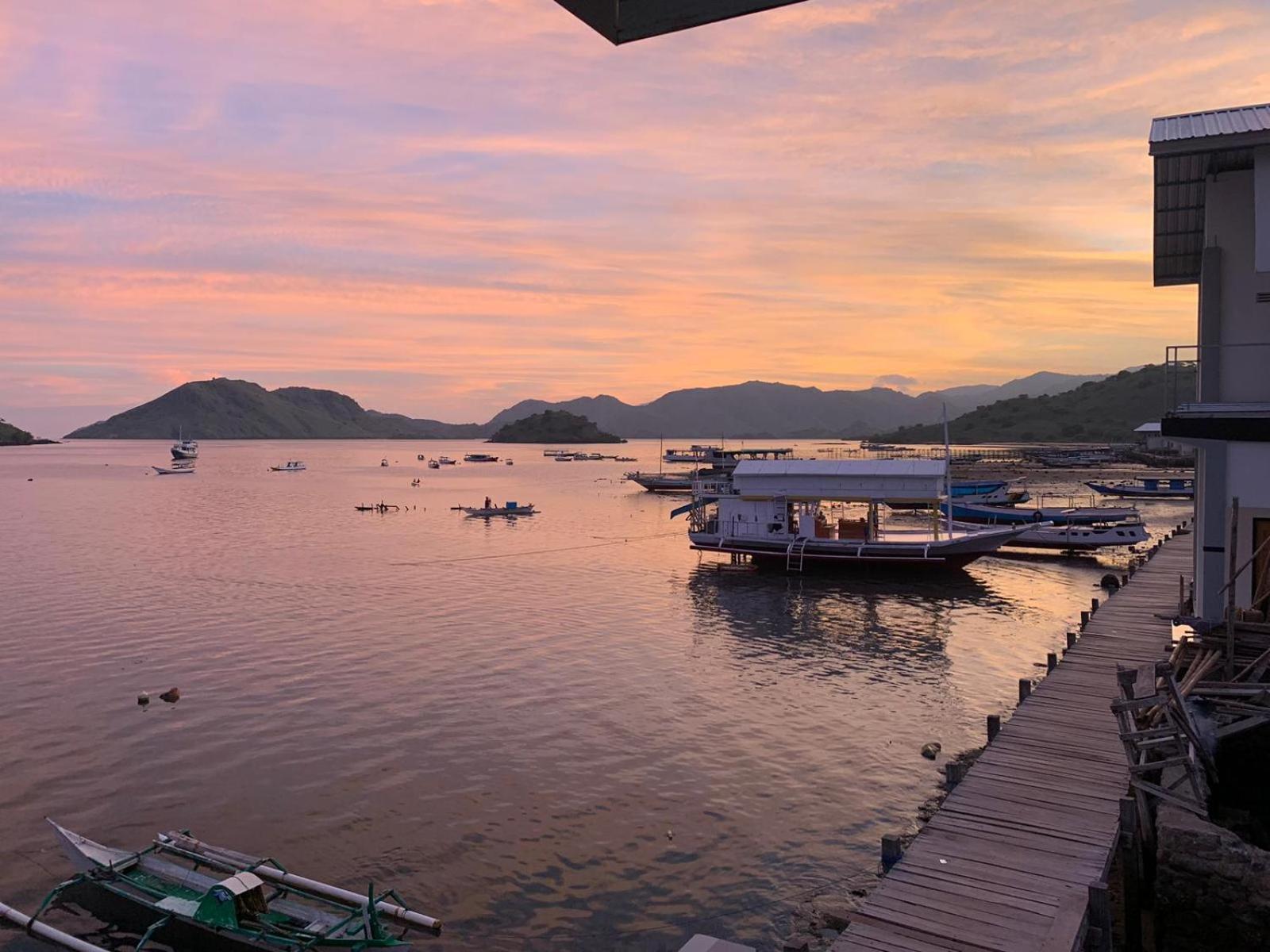 Ora Komodo Home Stay Zewnętrze zdjęcie