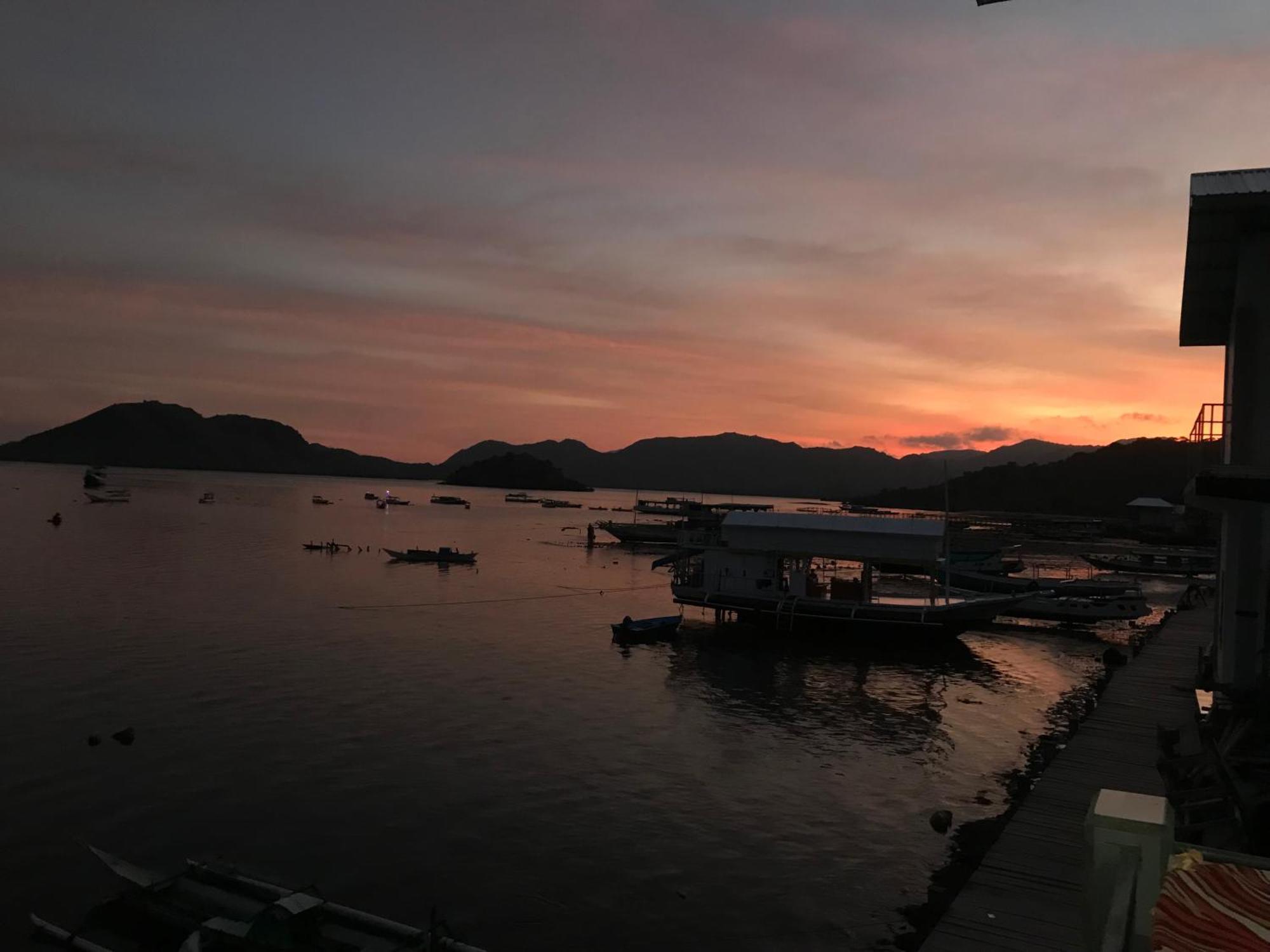 Ora Komodo Home Stay Zewnętrze zdjęcie